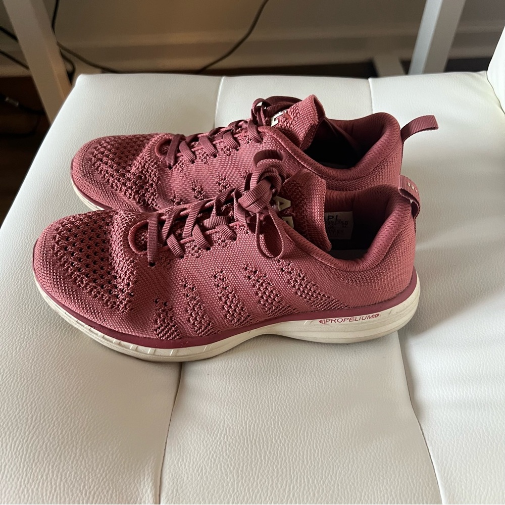 APL Sneakers